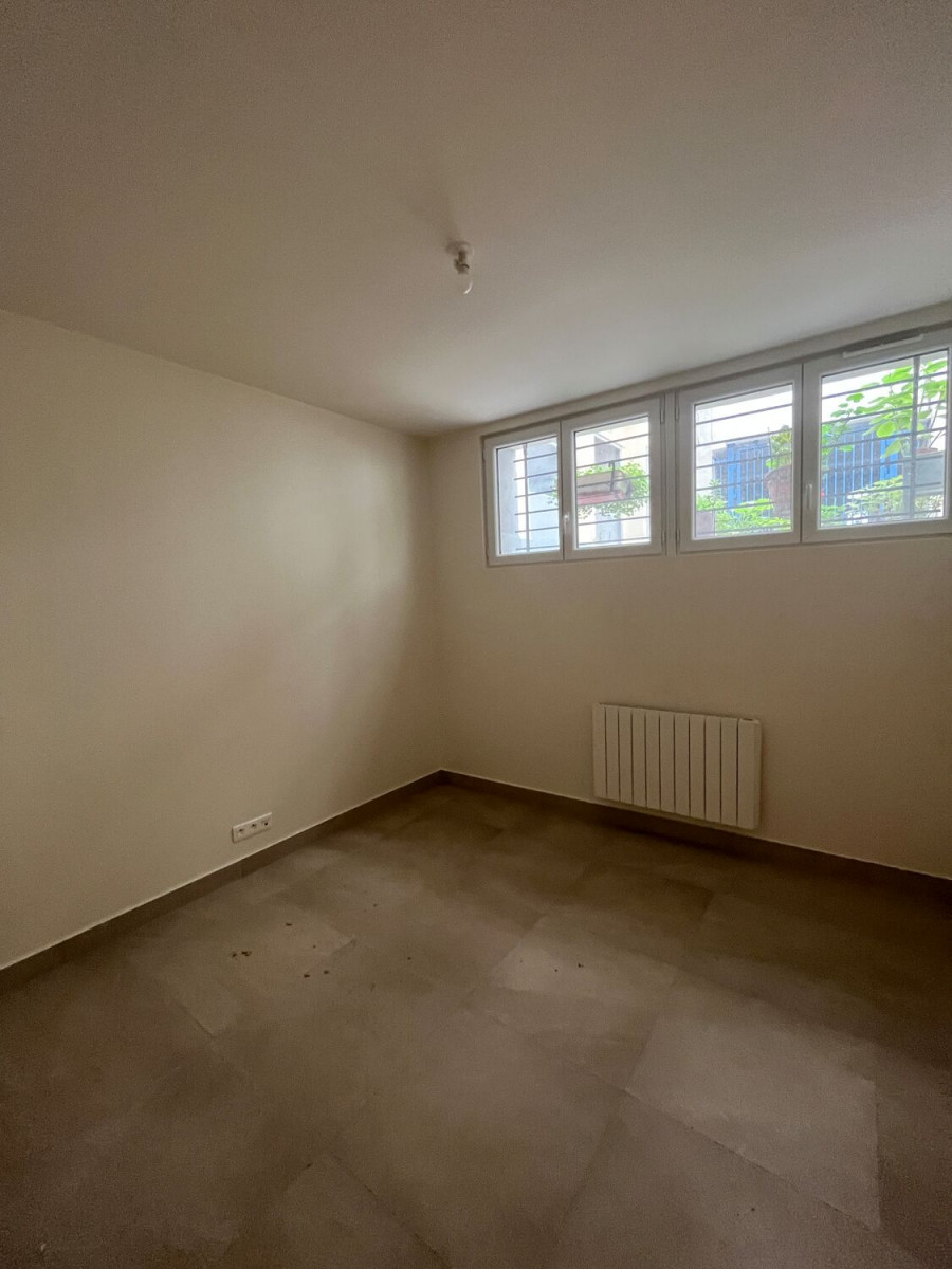 
                                                Location
                                                 Location Bureaux Paris 75009