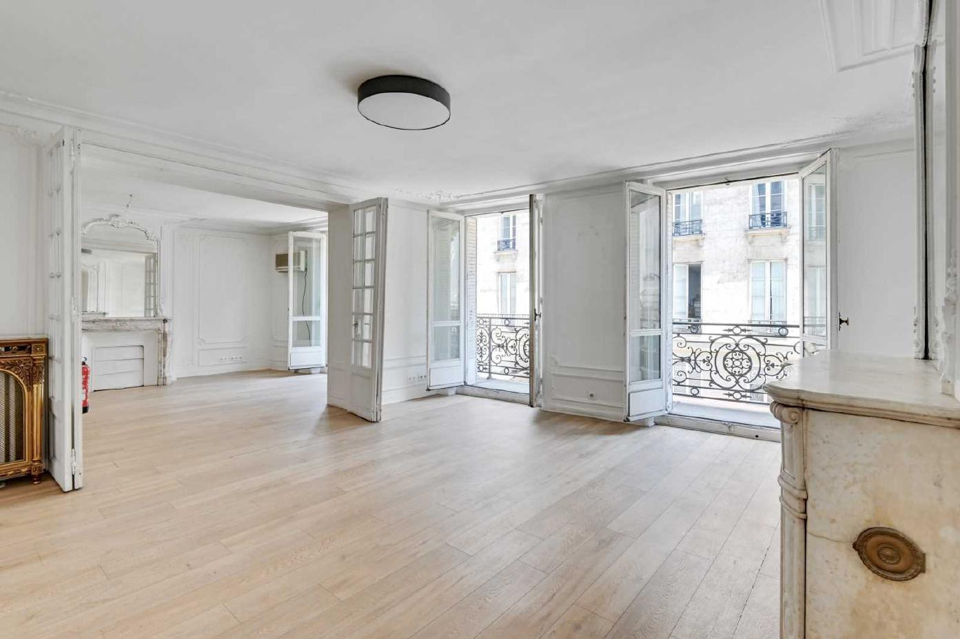 
                                                Location
                                                 Location Bureaux Paris 75009