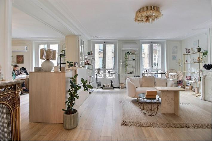 
                                                Location
                                                 Location Bureaux Paris 75009