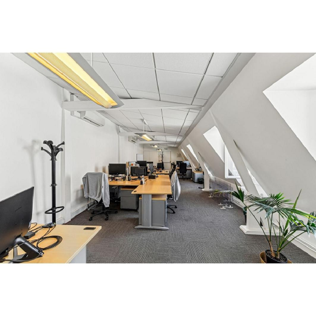 
                                                Location
                                                 Location Bureaux Paris 75009