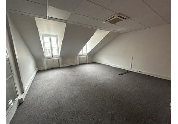 
                                                Location
                                                 Location Bureaux Paris 75009