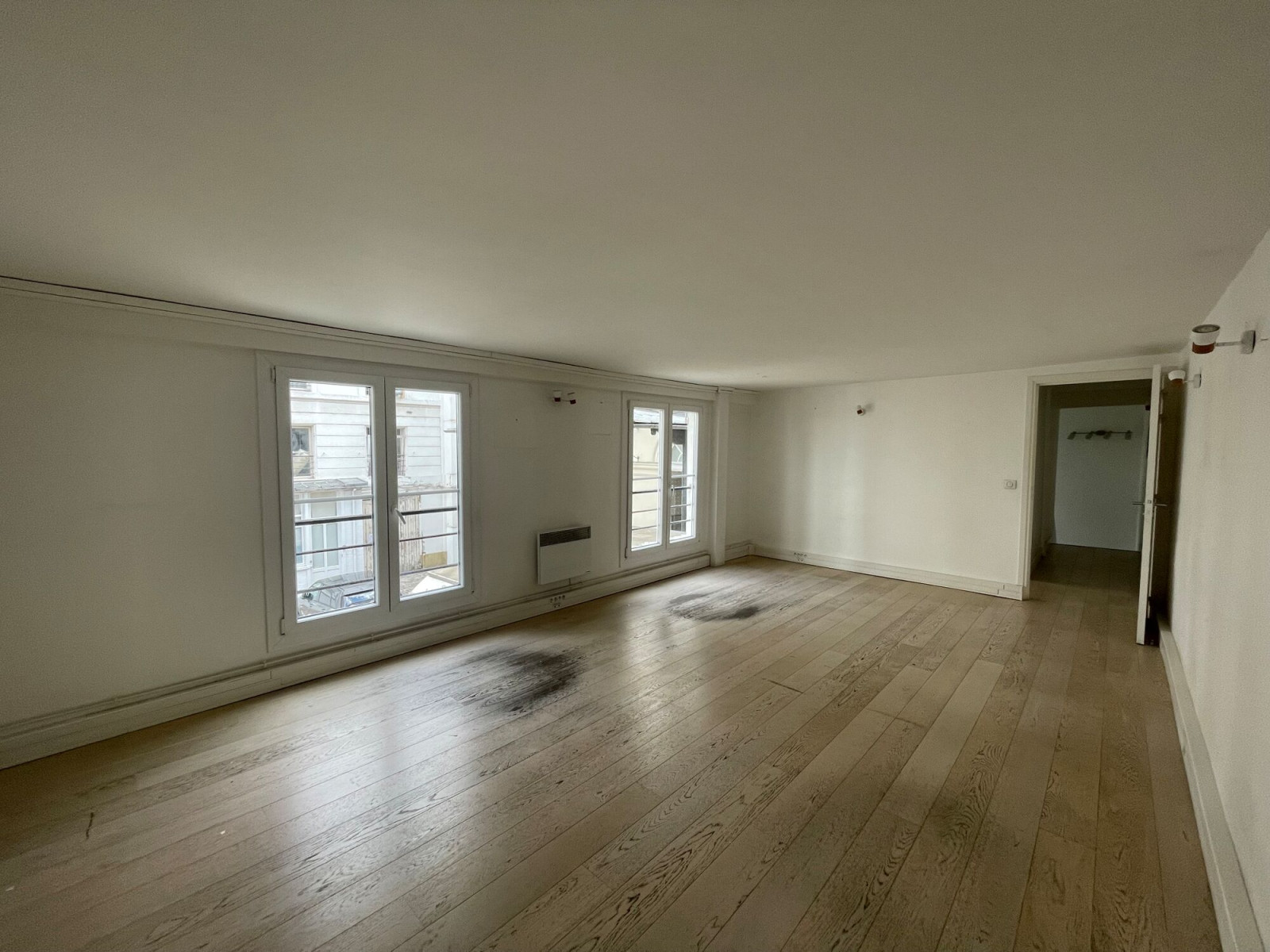 
                                                Location
                                                 Location Bureaux Paris 75009