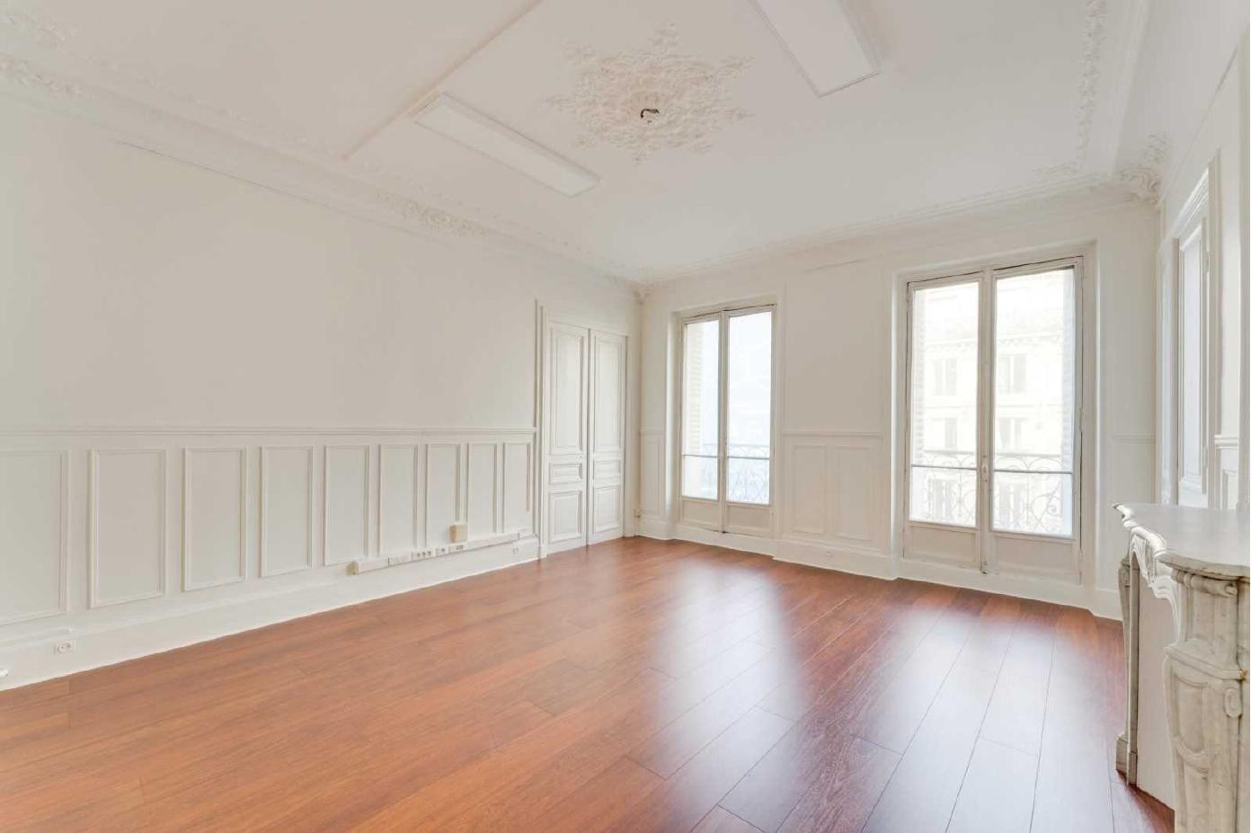 
                                                Location
                                                 Location Bureaux Paris 75009