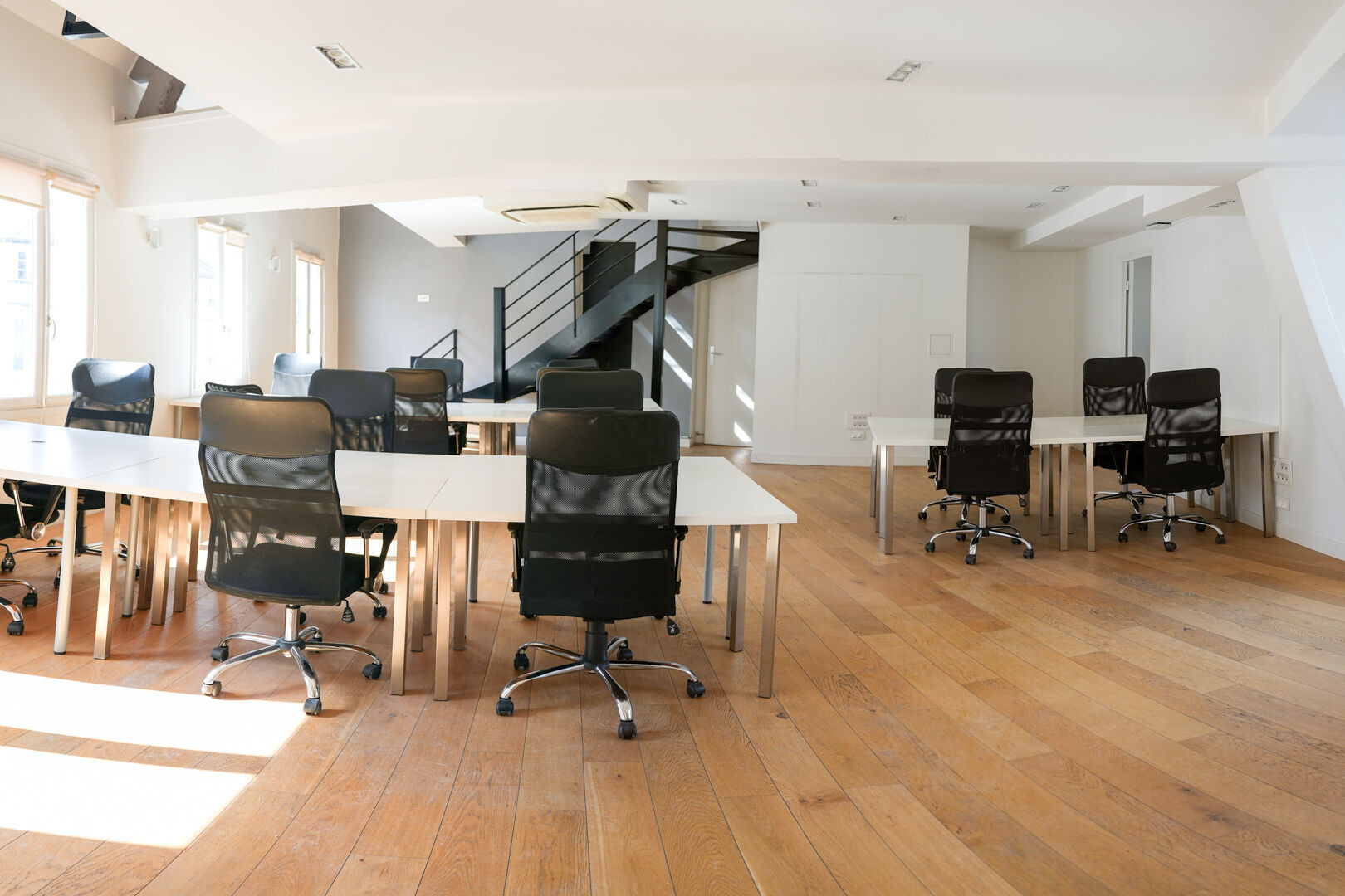 
                                                Location
                                                 Location Bureaux Paris 75009