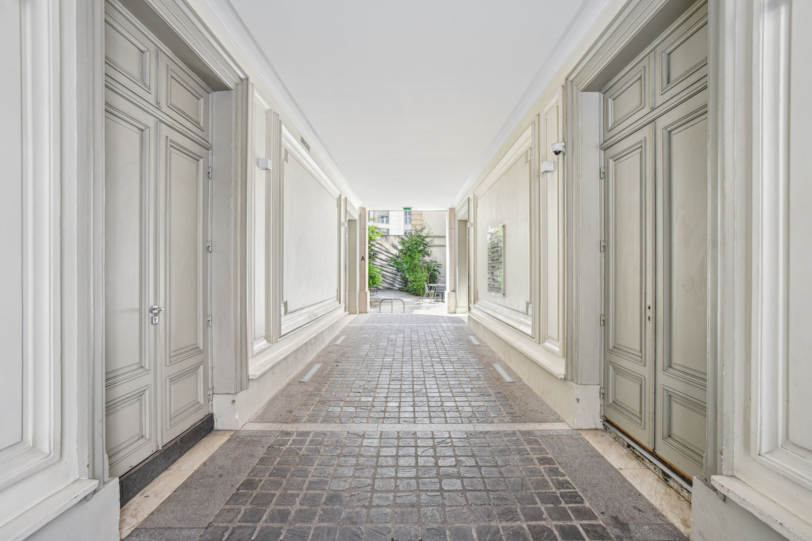
                                                Location
                                                 Location Bureaux Paris 75009