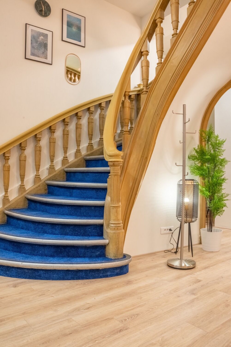 
                                                Location
                                                 Location Bureaux Paris 75009