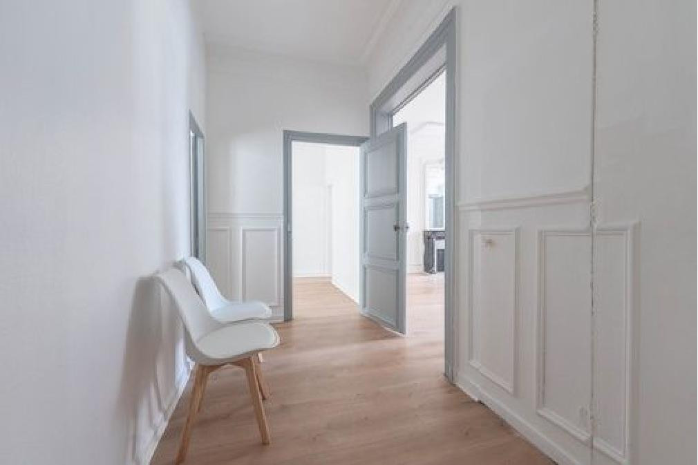 
                                                Location
                                                 Location Bureaux Paris 75009