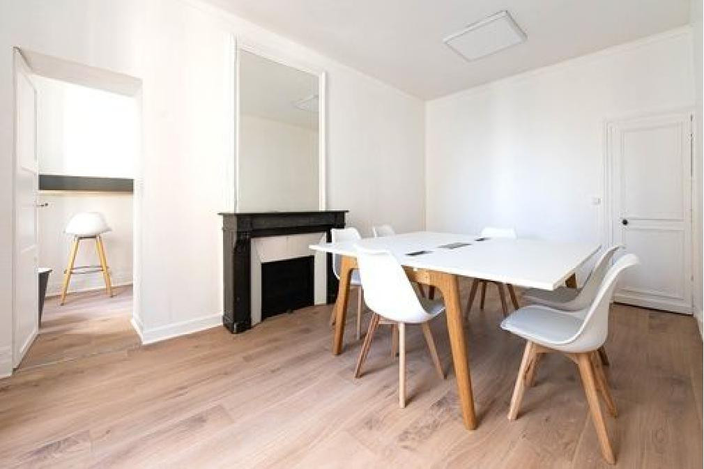 
                                                Location
                                                 Location Bureaux Paris 75009