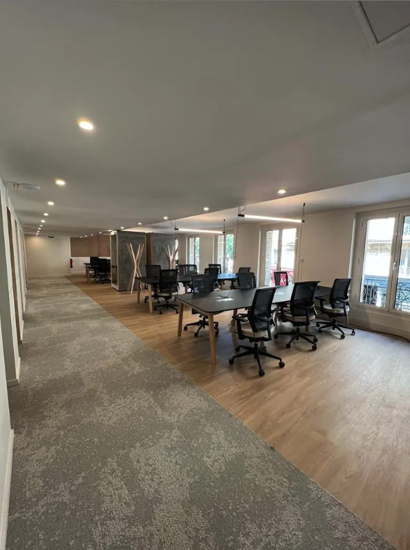 
                                                Location
                                                 Location Bureaux Paris 75009