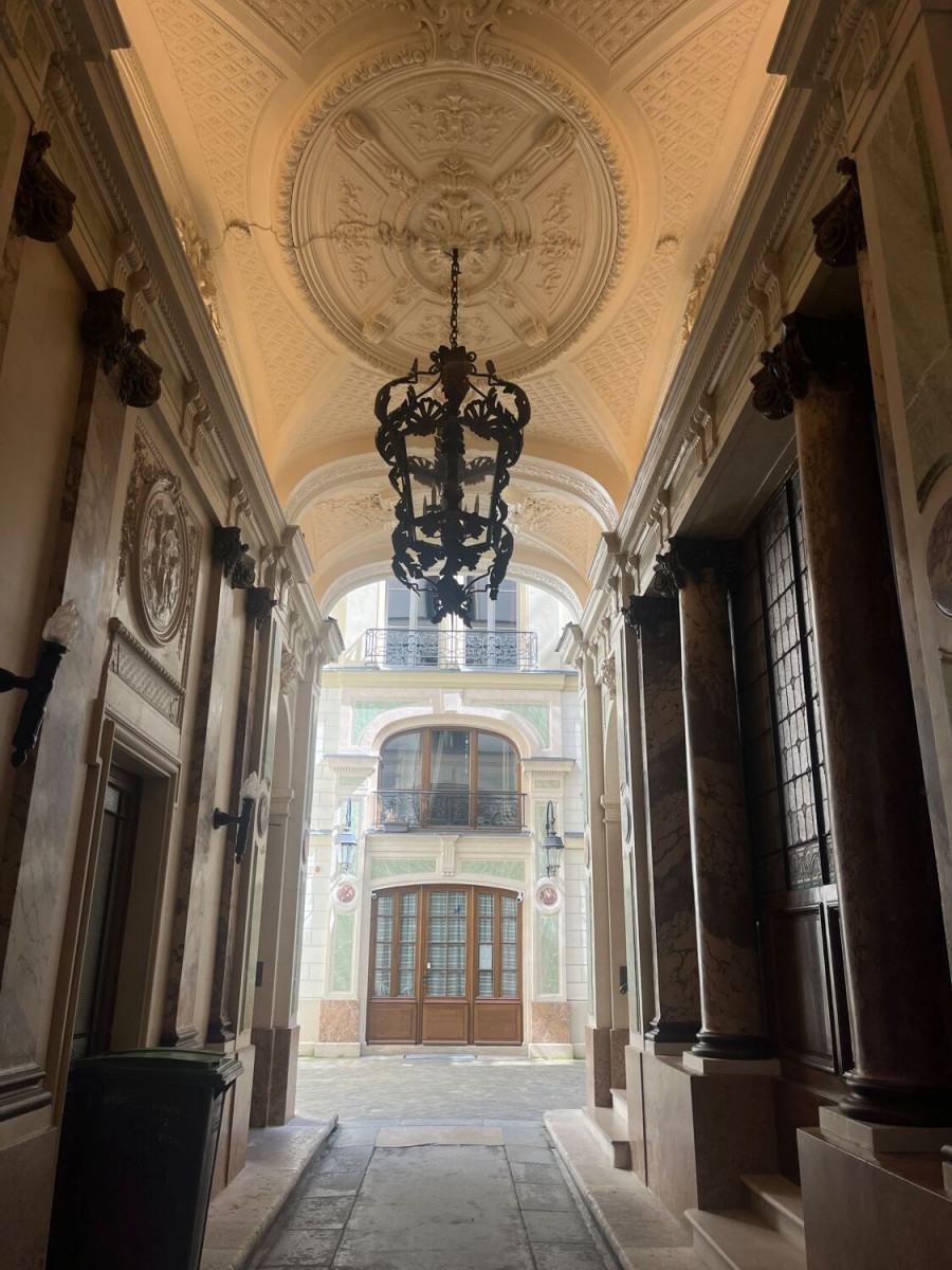 
                                                Location
                                                 Location Bureaux Paris 75009