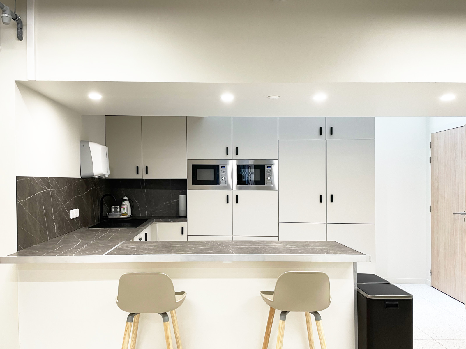 
                                                Location
                                                 Location Bureaux Paris 75009