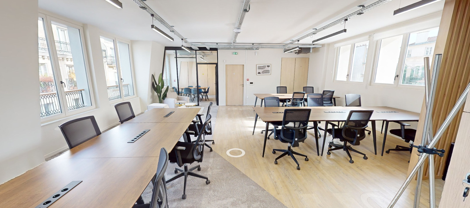 
                                                Location
                                                 Location Bureaux Paris 75009