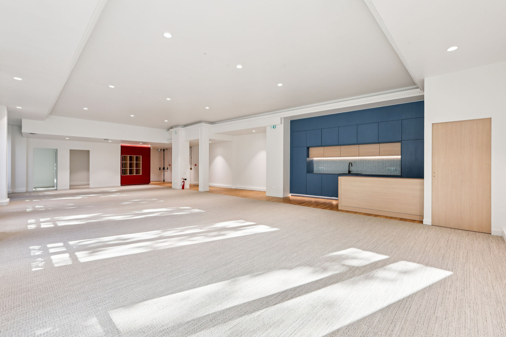 
                                                Location
                                                 Location Bureaux Paris 75009