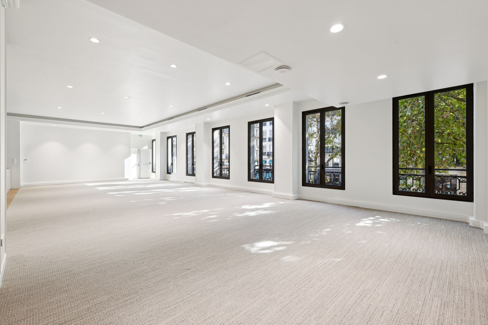 
                                                Location
                                                 Location Bureaux Paris 75009