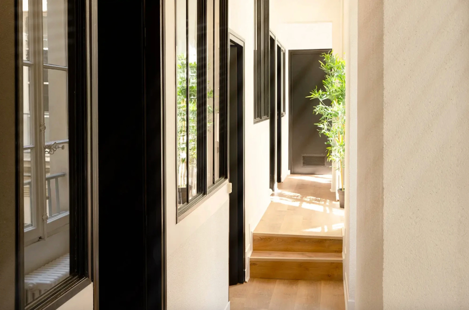 
                                                Location
                                                 Location Bureaux Paris 75009