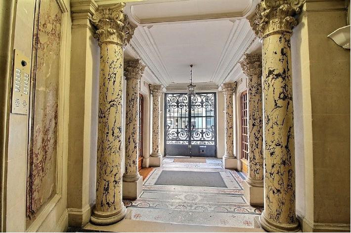 
                                                Location
                                                 Location Bureaux Paris 75009