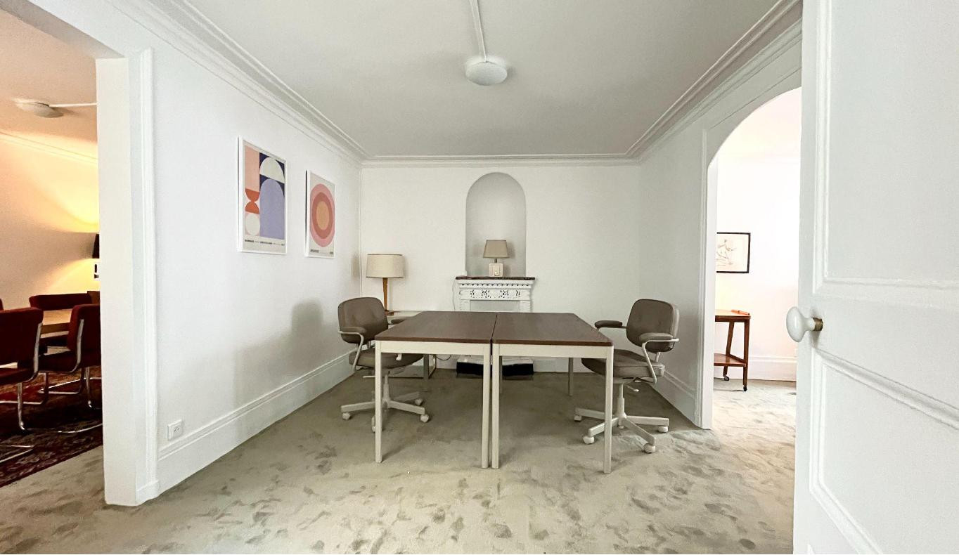 
                                                Location
                                                 Location Bureaux Paris 75009