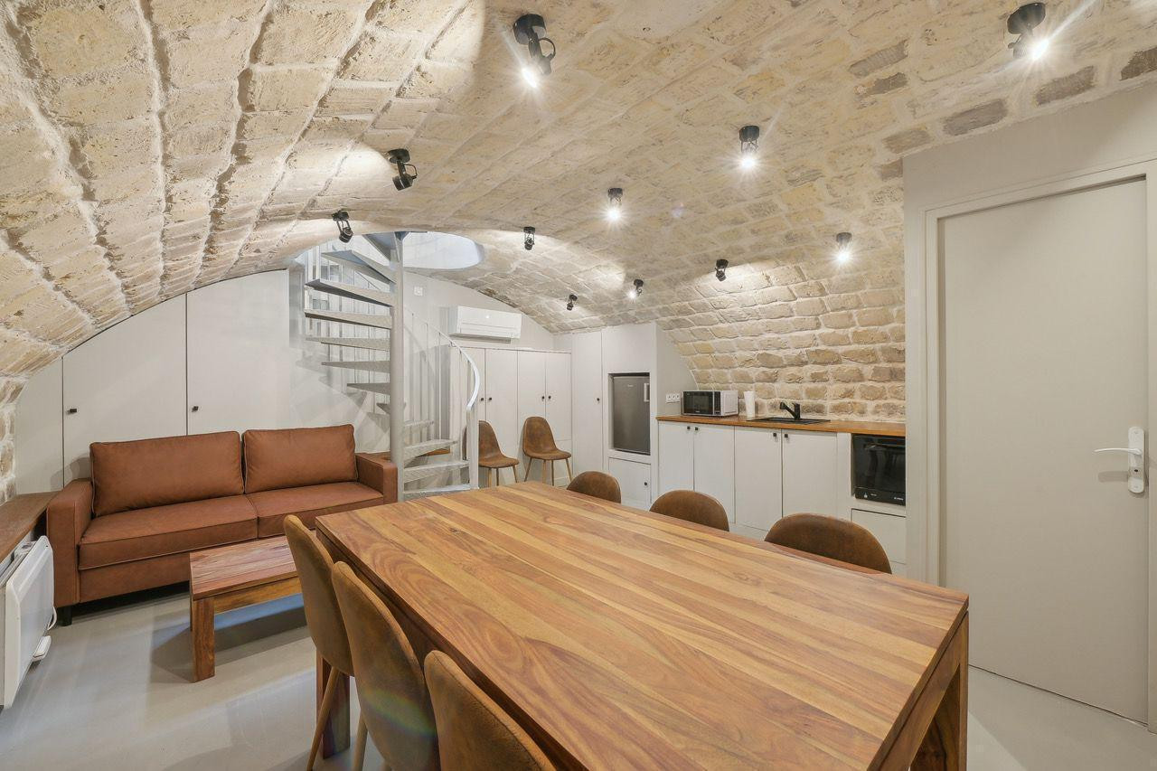 
                                                Location
                                                 Location Bureaux Paris 75009