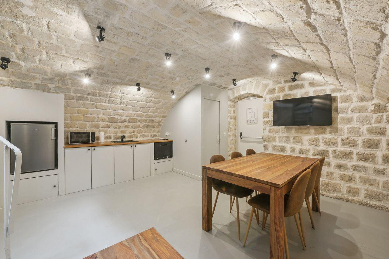 
                                                Location
                                                 Location Bureaux Paris 75009