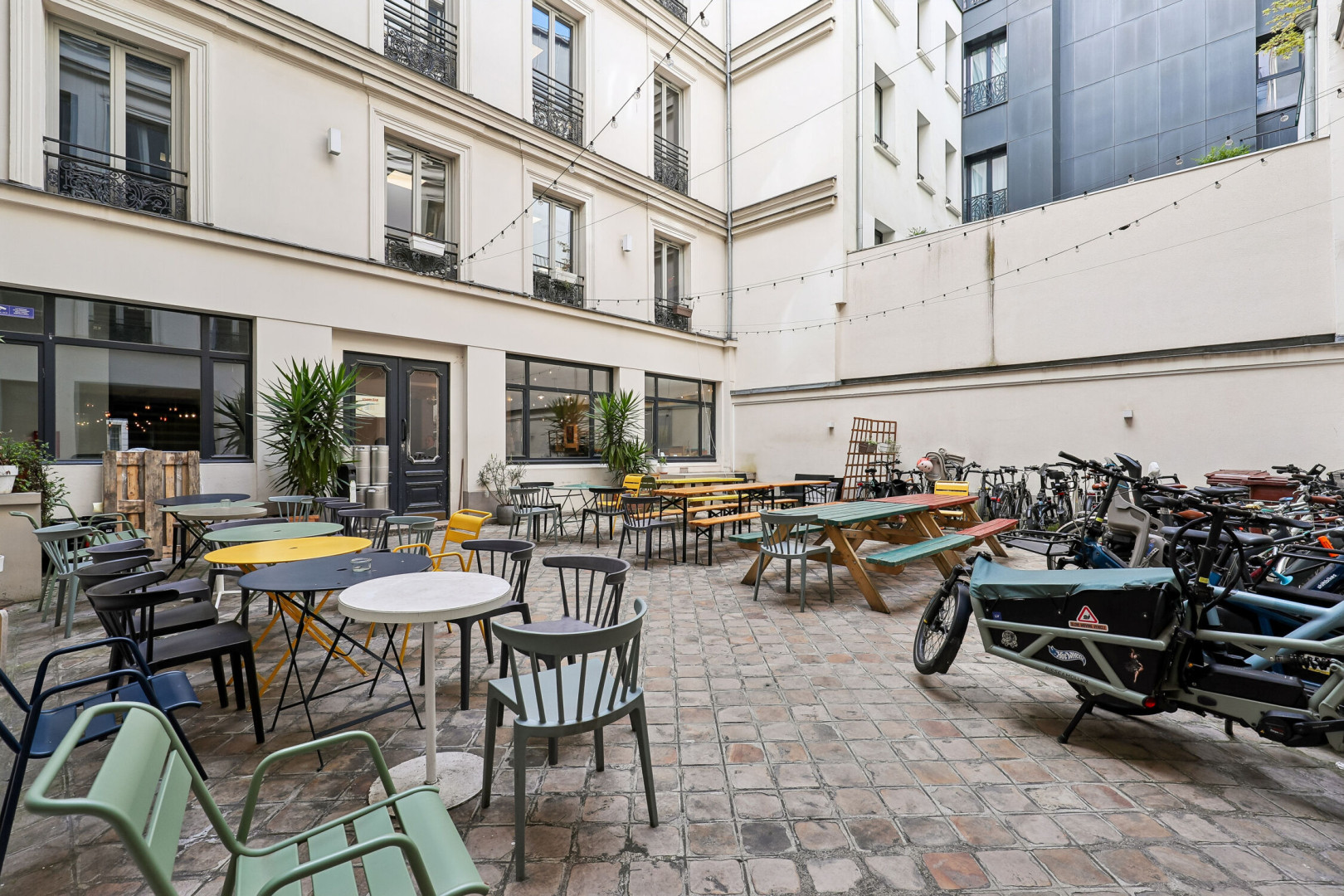 
                                                Location
                                                 Location Bureaux Paris 75009