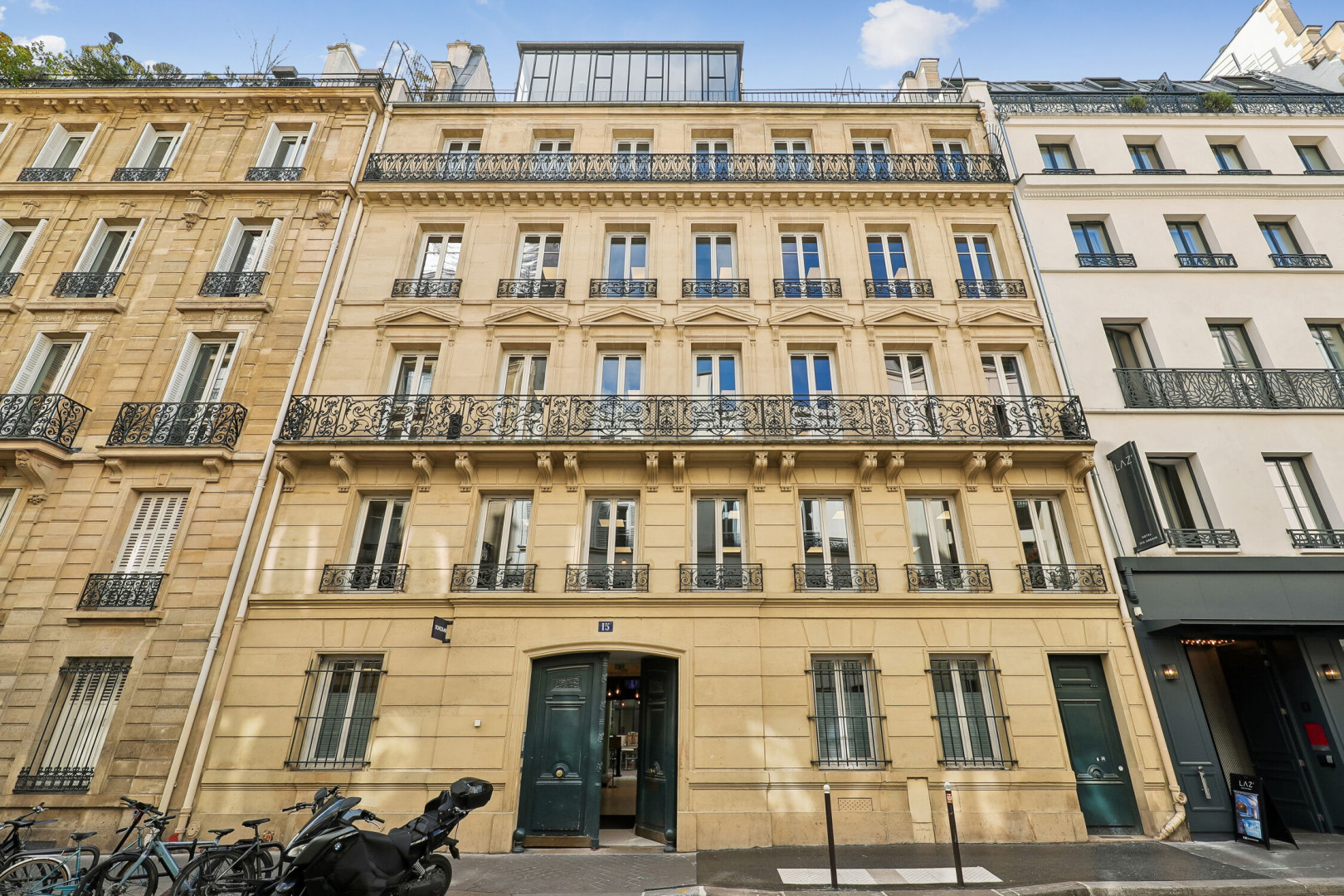 
                                                Location
                                                 Location Bureaux Paris 75009