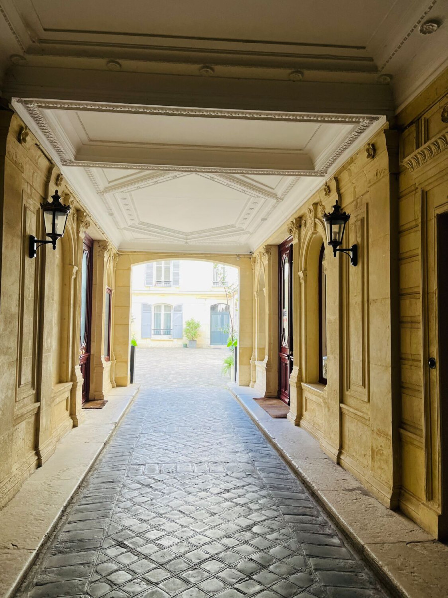 
                                                Location
                                                 Location Bureaux Paris 75009