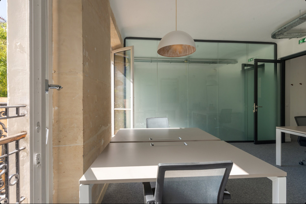 
                                                Location
                                                 Location Bureaux Paris 75009