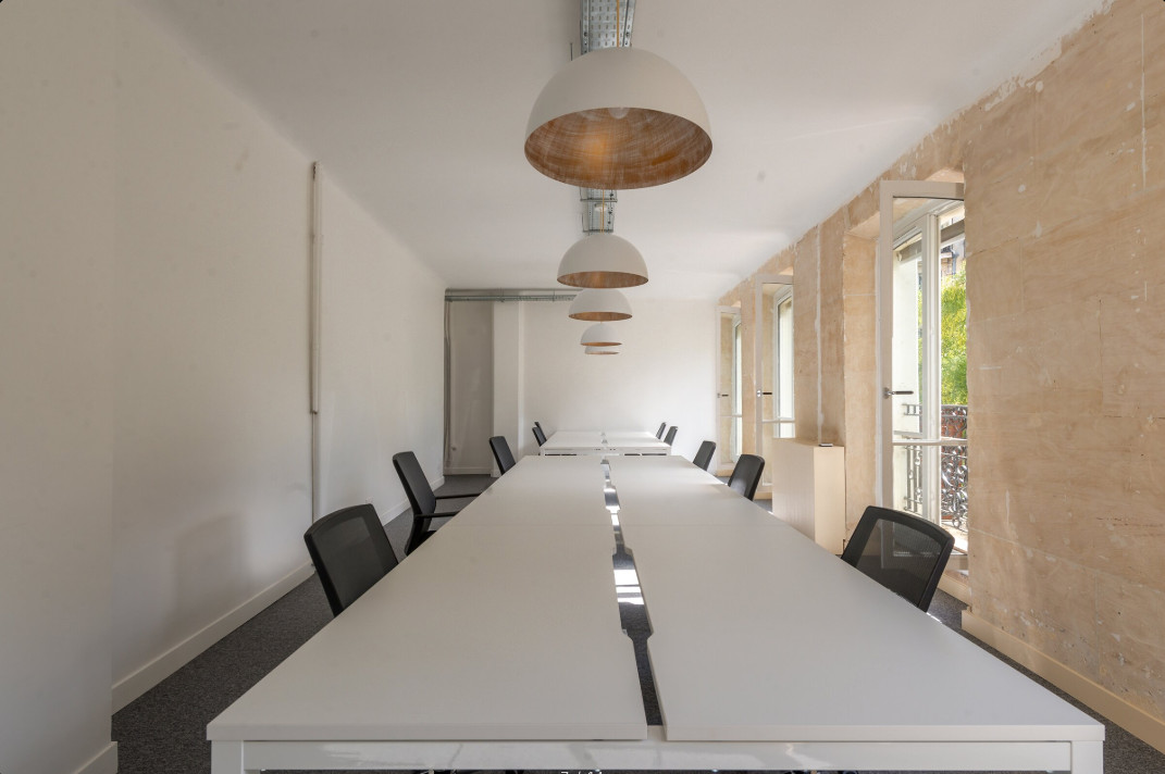 
                                                Location
                                                 Location Bureaux Paris 75009