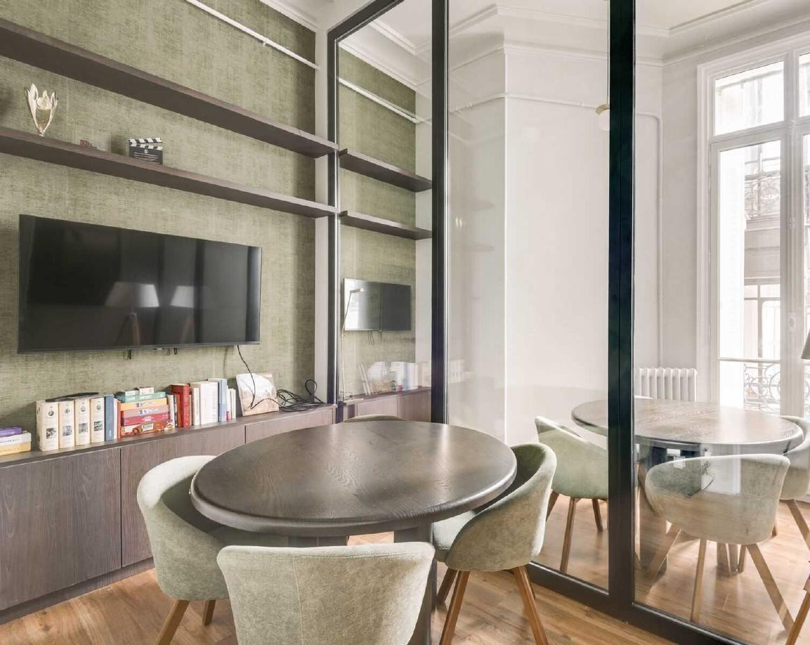 
                                                Location
                                                 Location Bureaux Paris 75009