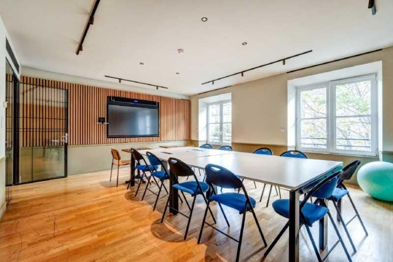 
                                                Location
                                                 Location Bureaux Paris 75009