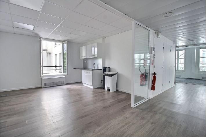 
                                                Location
                                                 Location Bureaux Paris 75009