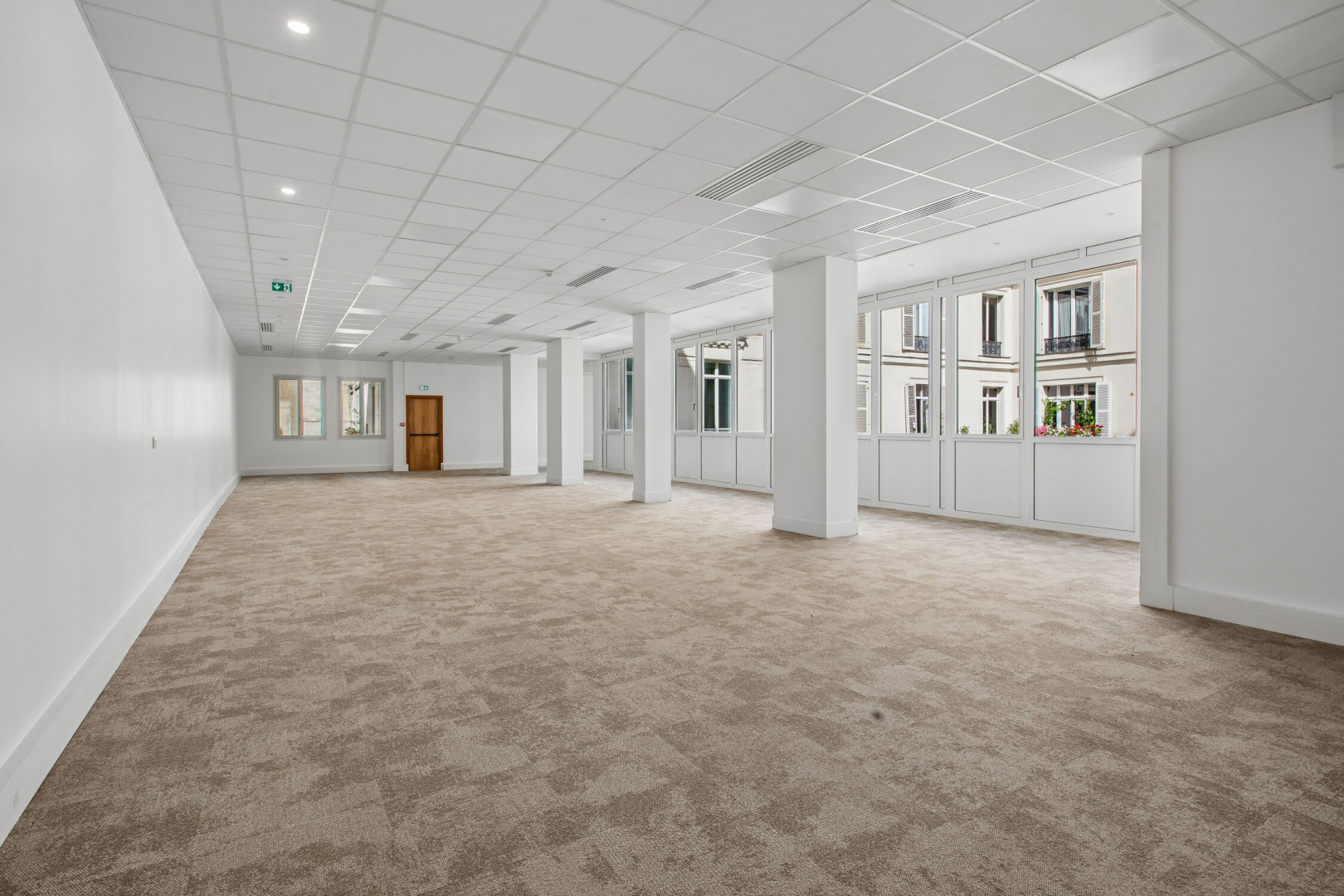 
                                                Location
                                                 Location Bureaux Paris 75009