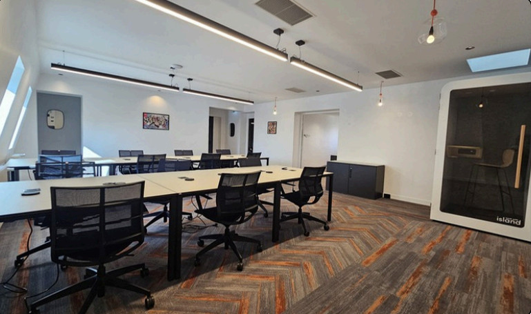 
                                                Location
                                                 Location Bureaux Paris 75009