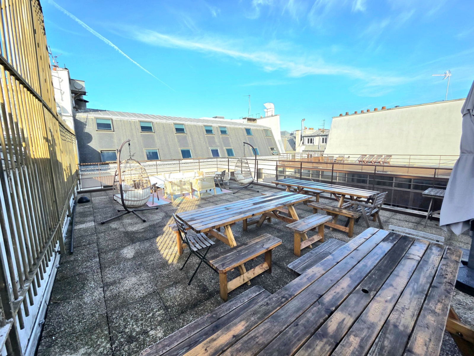 
                                                Location
                                                 Location Bureaux Paris 75009
