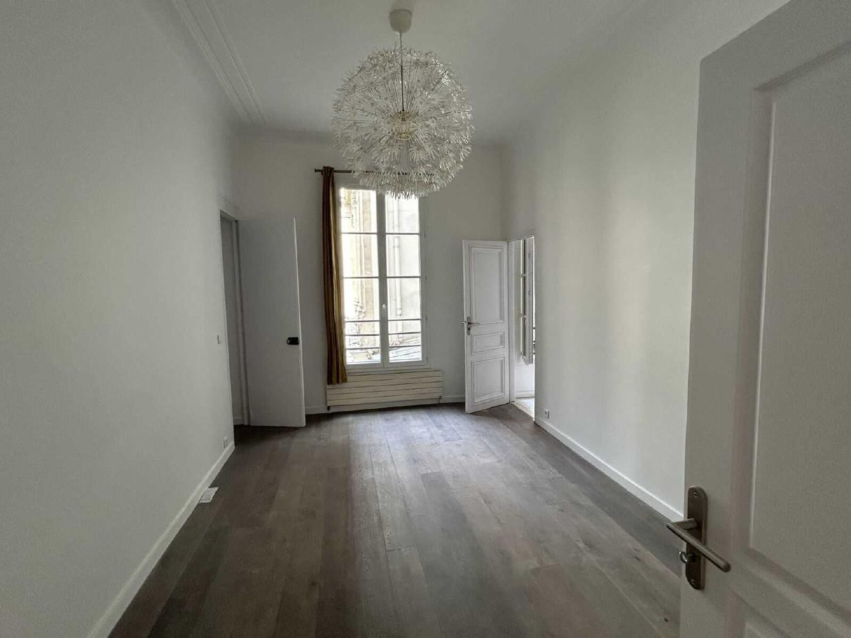 
                                                Location
                                                 Location Bureaux Paris 75009