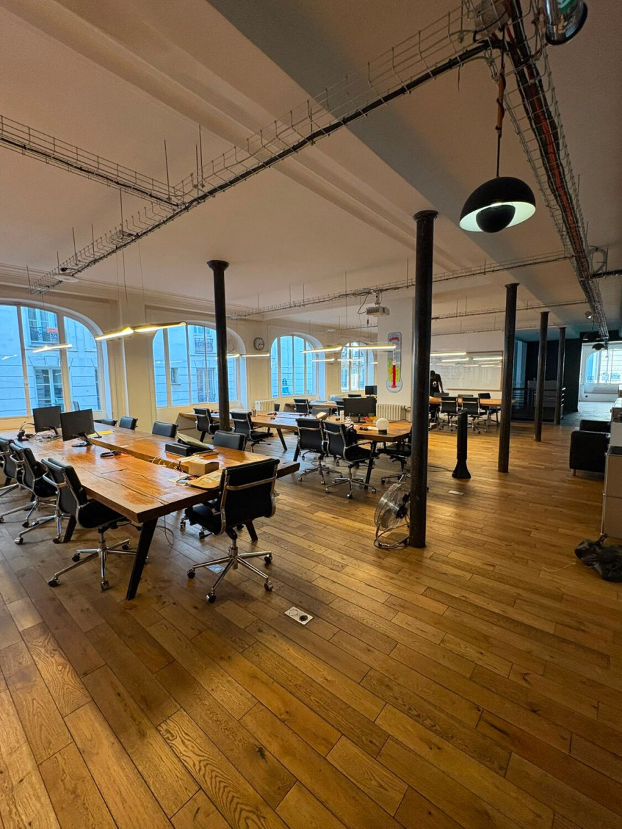 
                                                Location
                                                 Location Bureaux Paris 75009