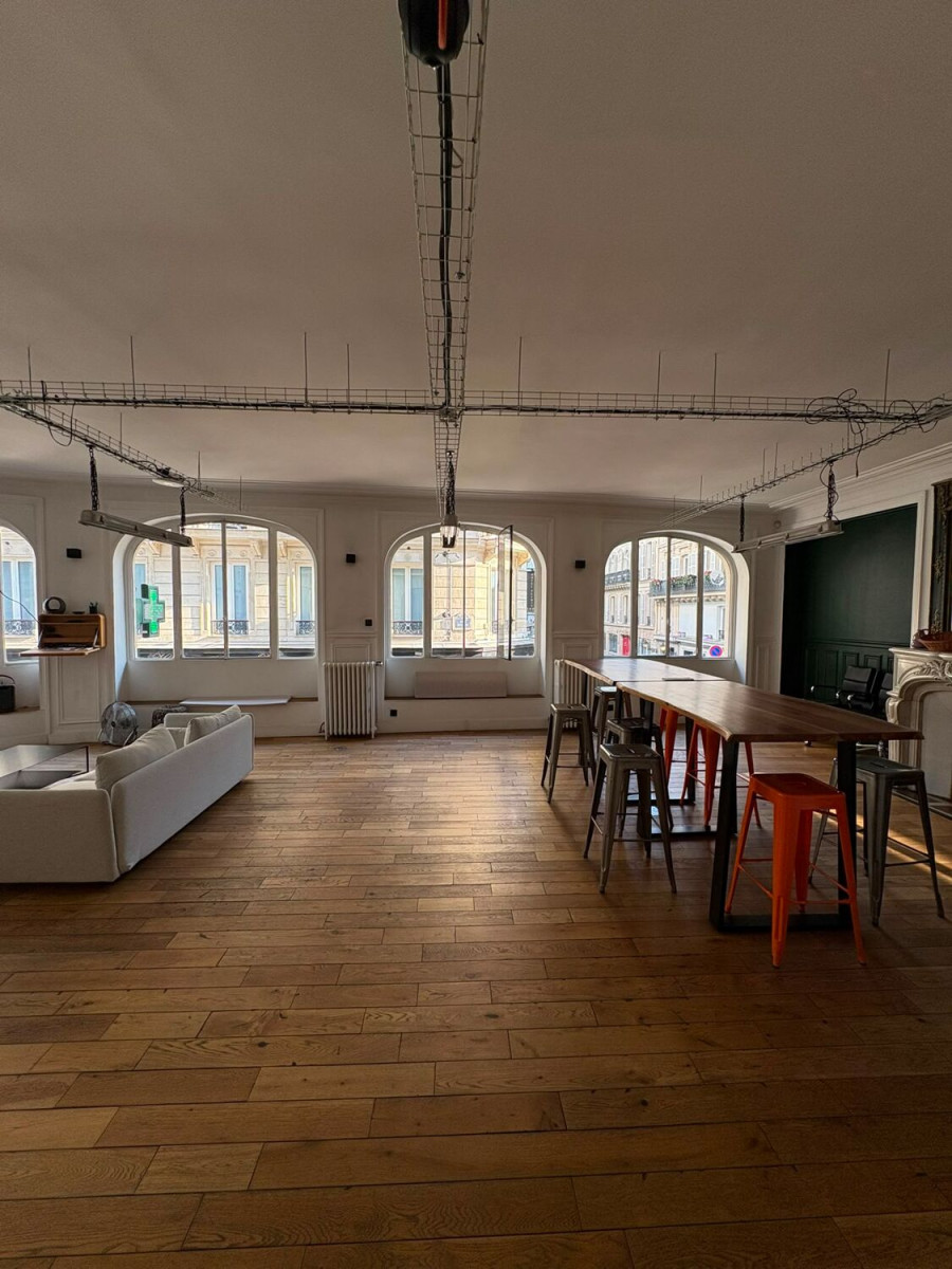 
                                                Location
                                                 Location Bureaux Paris 75009