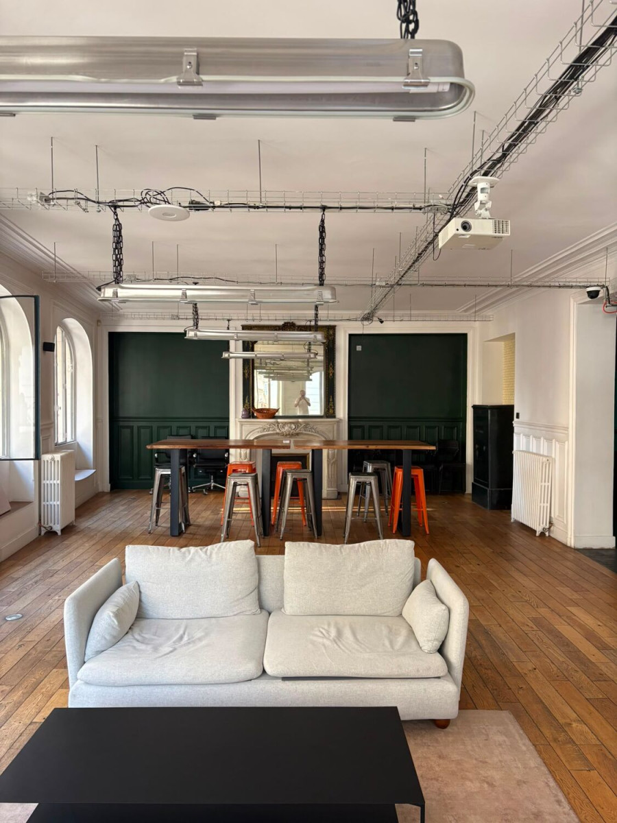 
                                                Location
                                                 Location Bureaux Paris 75009