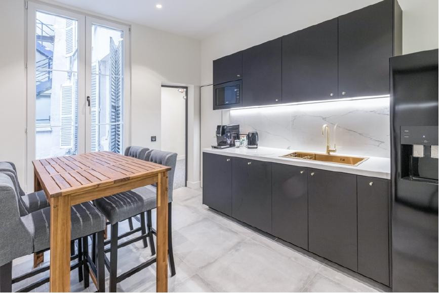 
                                                Location
                                                 Location Bureaux Paris 75009