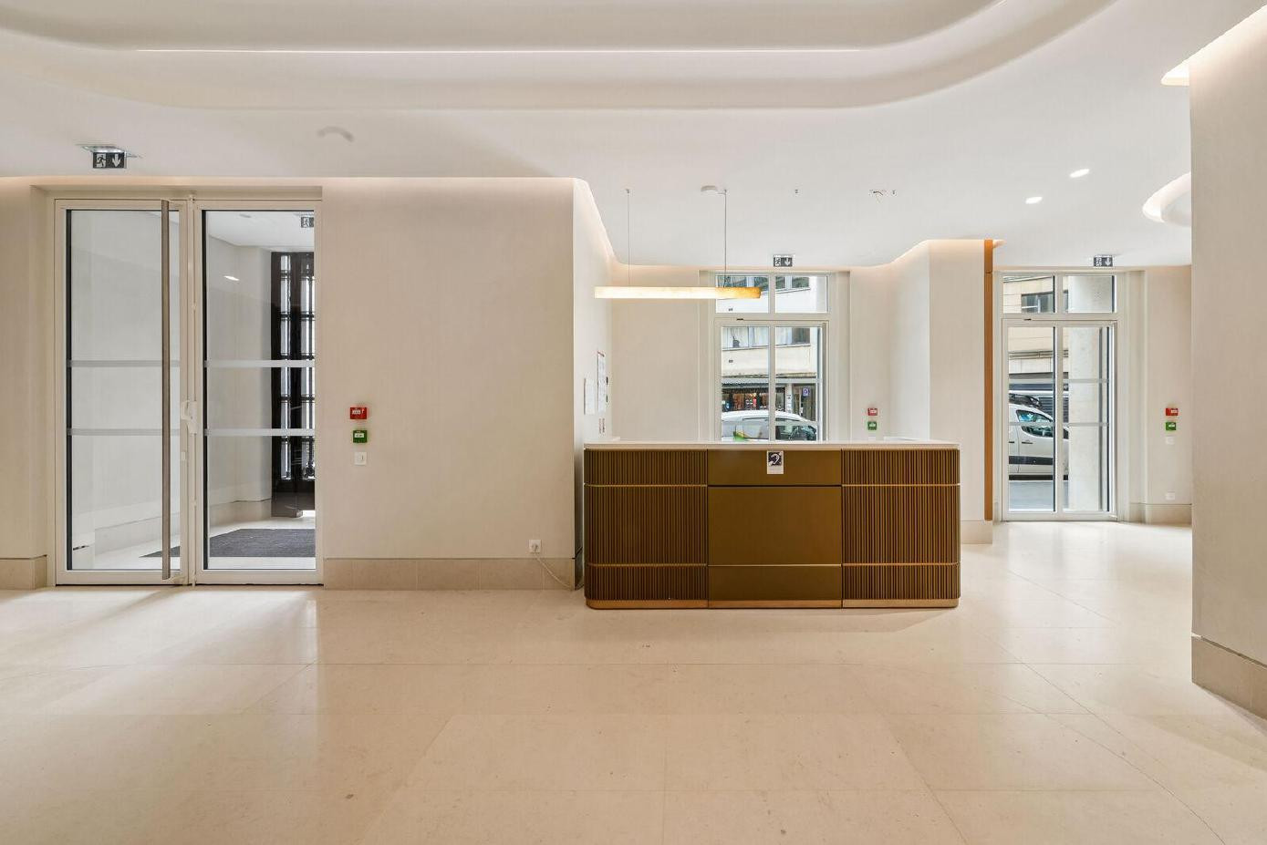 
                                                Location
                                                 Location Bureaux Paris 75009