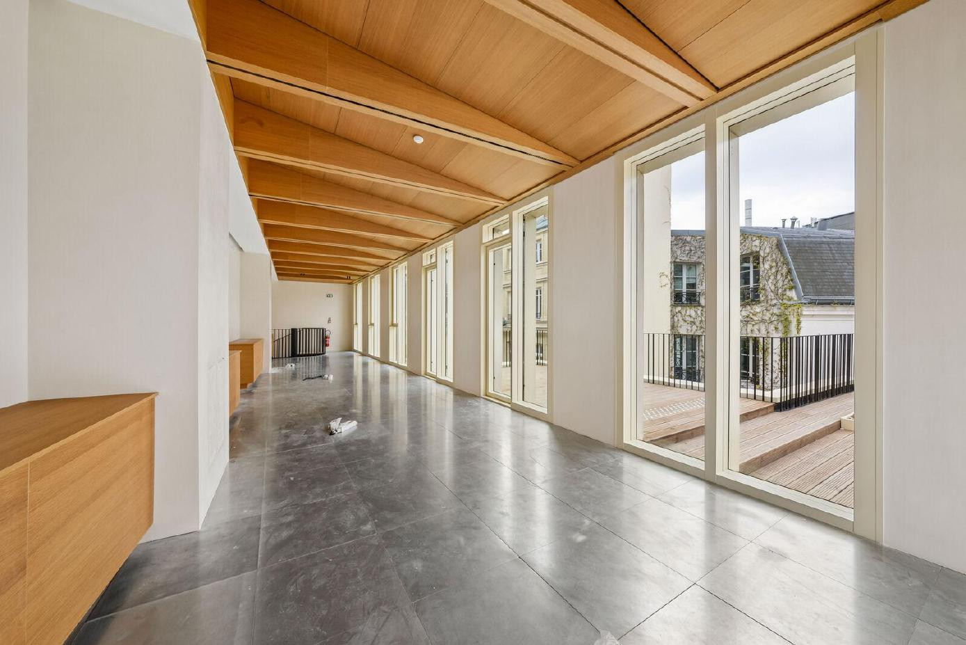 
                                                Location
                                                 Location Bureaux Paris 75009