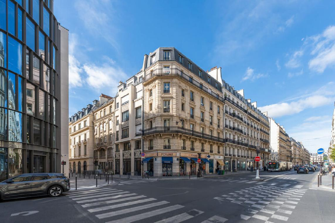 
                                                Location
                                                 Location Bureaux Paris 75009