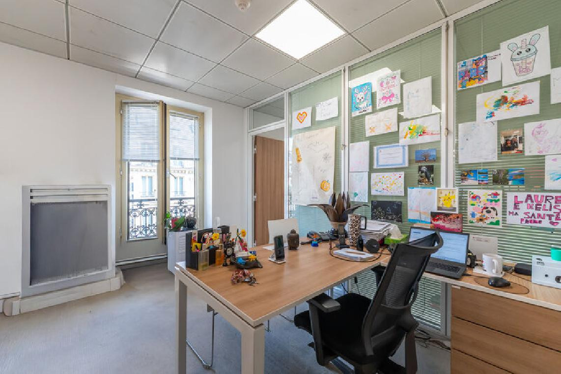 
                                                Location
                                                 Location Bureaux Paris 75009
