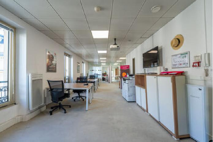 
                                                Location
                                                 Location Bureaux Paris 75009