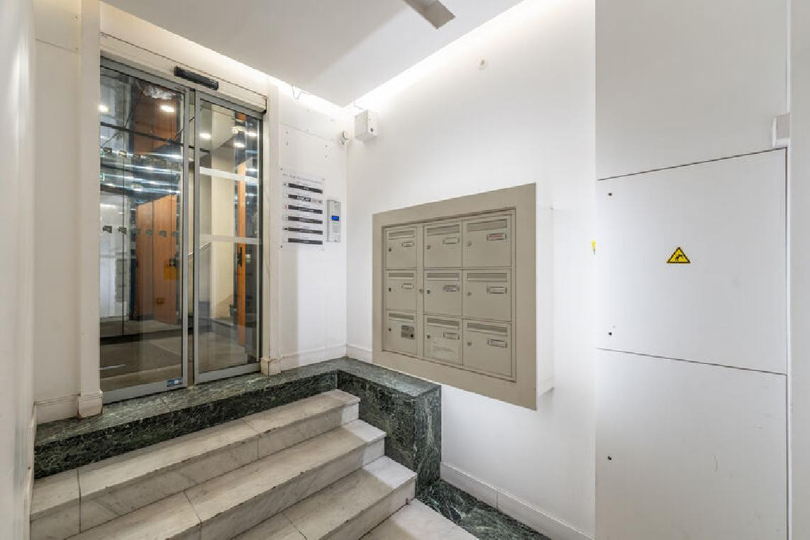 
                                                Location
                                                 Location Bureaux Paris 75009