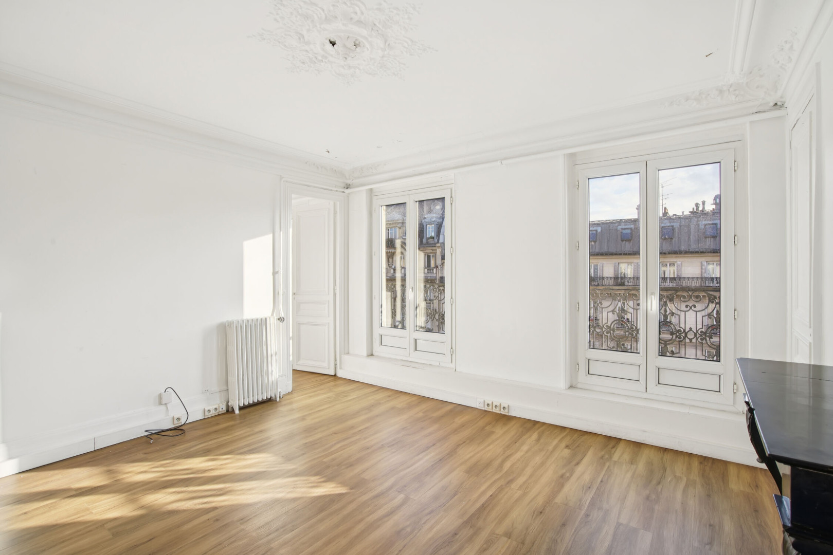 
                                                Location
                                                 Location Bureaux Paris 75010