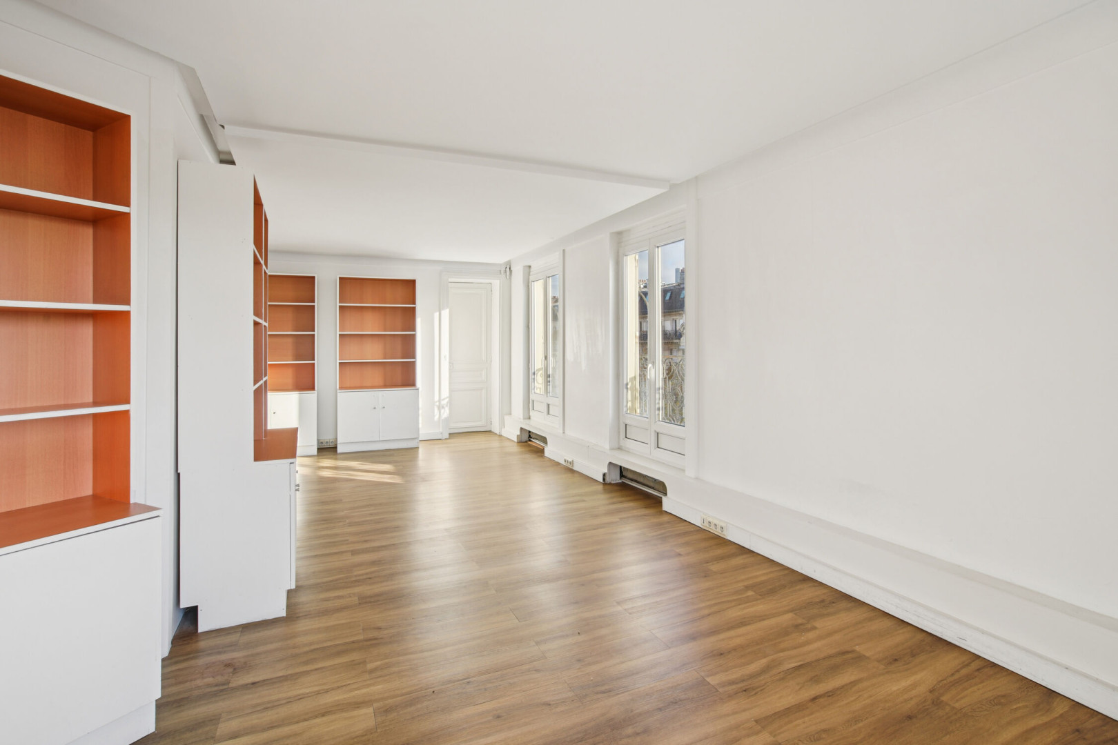 
                                                Location
                                                 Location Bureaux Paris 75010