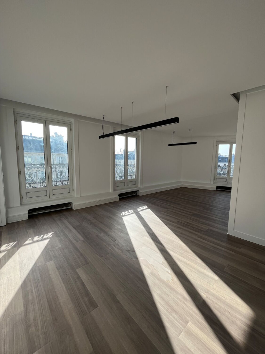 
                                                Location
                                                 Location Bureaux Paris 75010