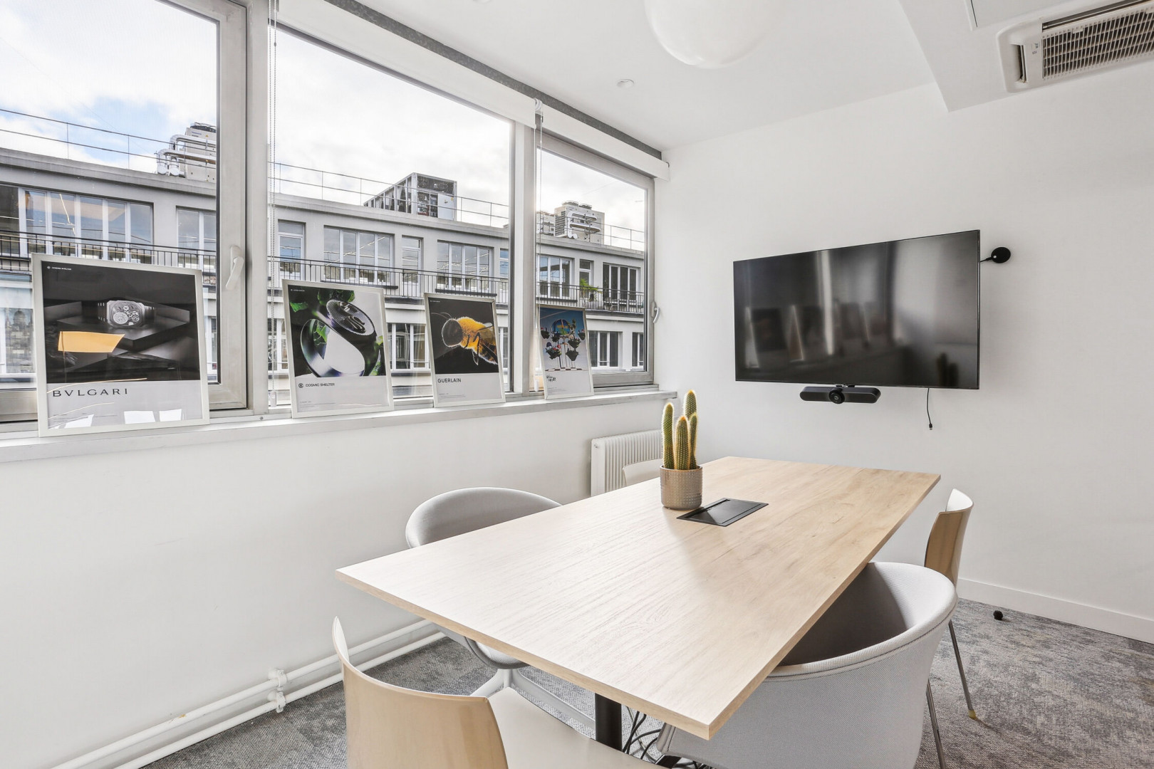 
                                                Location
                                                 Location Bureaux Paris 75010