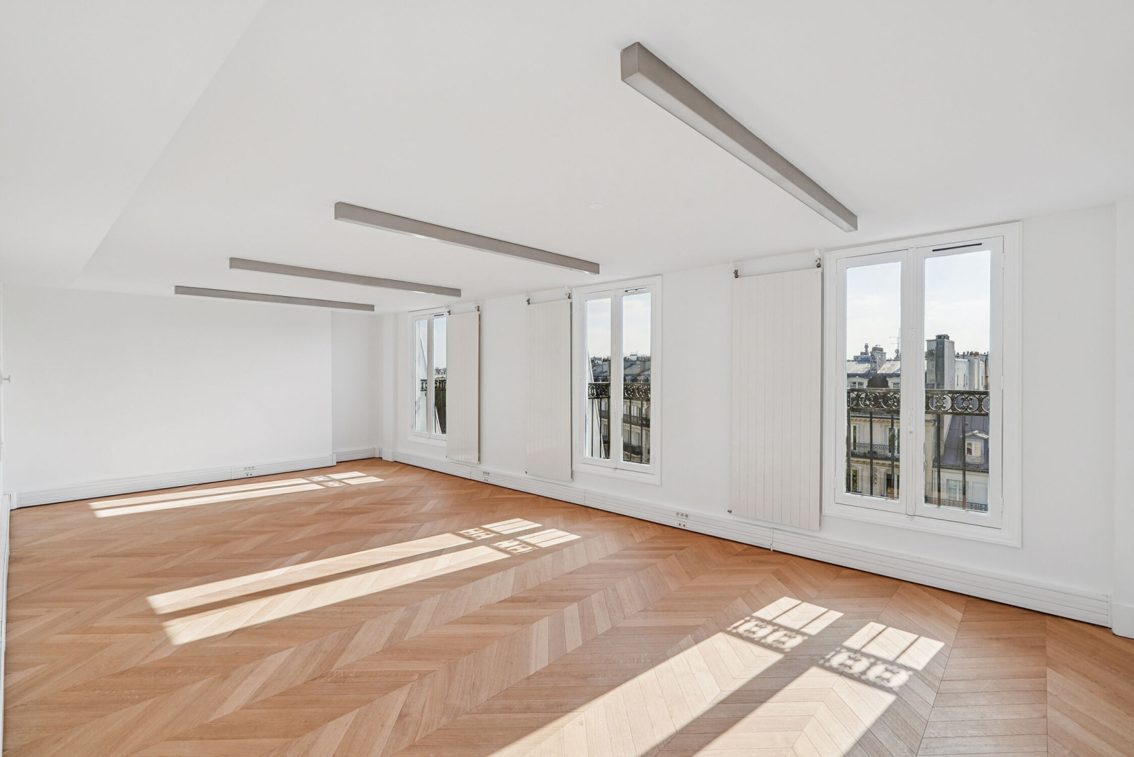 
                                                Location
                                                 Location Bureaux Paris 75010